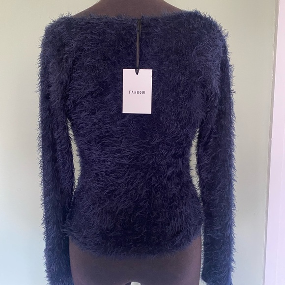 FARROW NAVY BLUE FUZZY LONGSLEEVE TOP - Picture 4 of 6